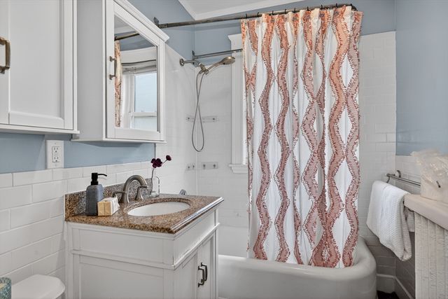 396 School Street 396, Watertown, MA 02472