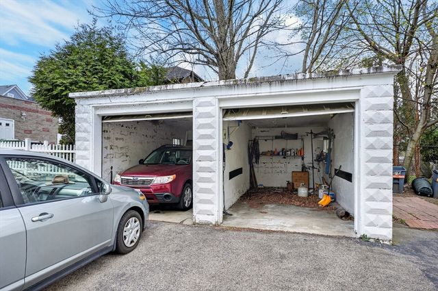 396 School Street 396, Watertown, MA 02472