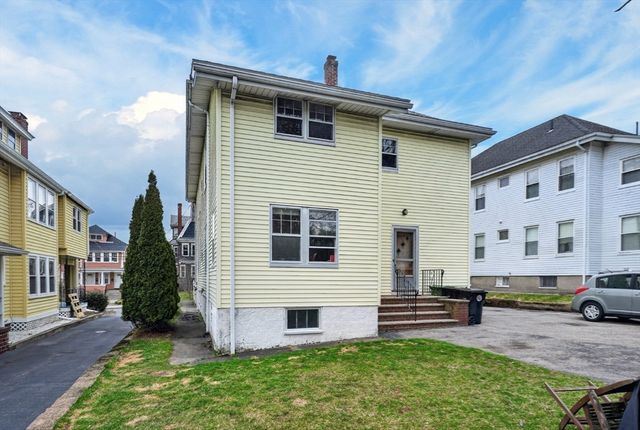 396 School Street 396, Watertown, MA 02472