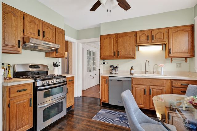 396 School Street 396, Watertown, MA 02472