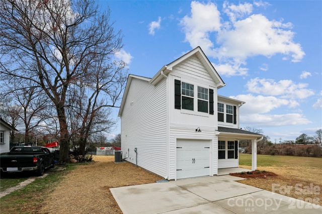 520 Bond Street, Statesville, NC 28677