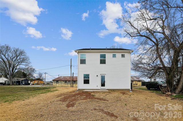 520 Bond Street, Statesville, NC 28677