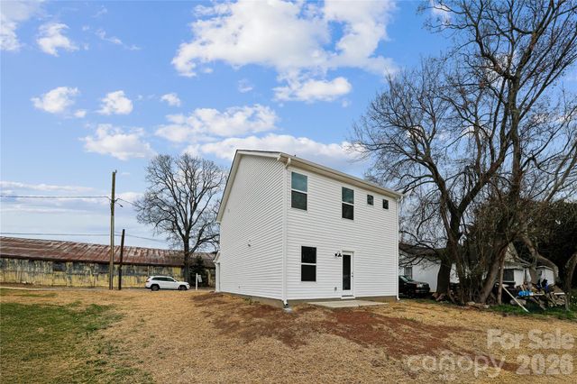 520 Bond Street, Statesville, NC 28677