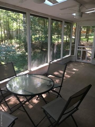 41 W Delaware Place, Smallwood, NY 12778