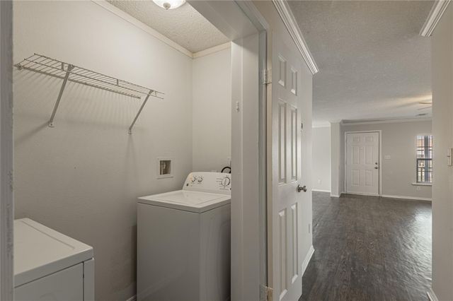 138 Varsity Drive, Huntsville, TX 77340