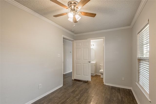 138 Varsity Drive, Huntsville, TX 77340