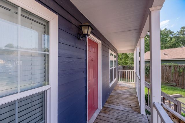 138 Varsity Drive, Huntsville, TX 77340