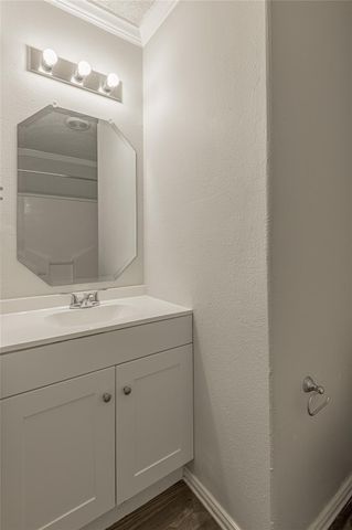 138 Varsity Drive, Huntsville, TX 77340