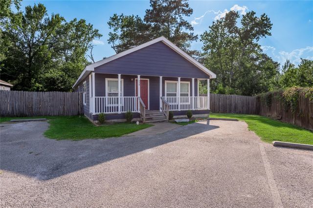 138 Varsity Drive, Huntsville, TX 77340