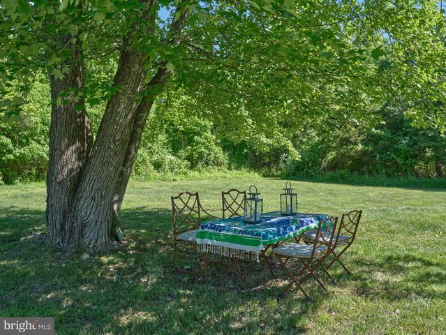 310 DURHAM RD, Ottsville, PA 18942