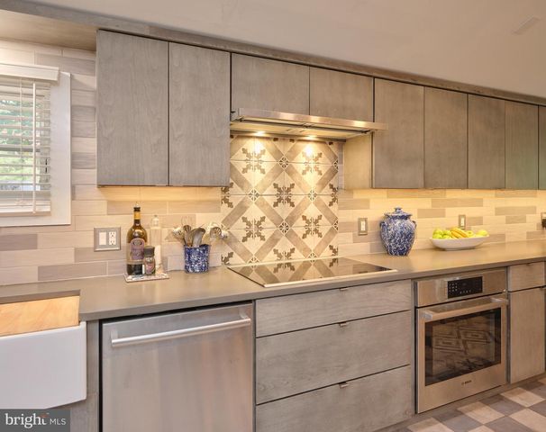 310 DURHAM RD, Ottsville, PA 18942
