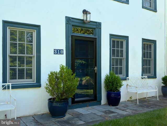 310 DURHAM RD, Ottsville, PA 18942