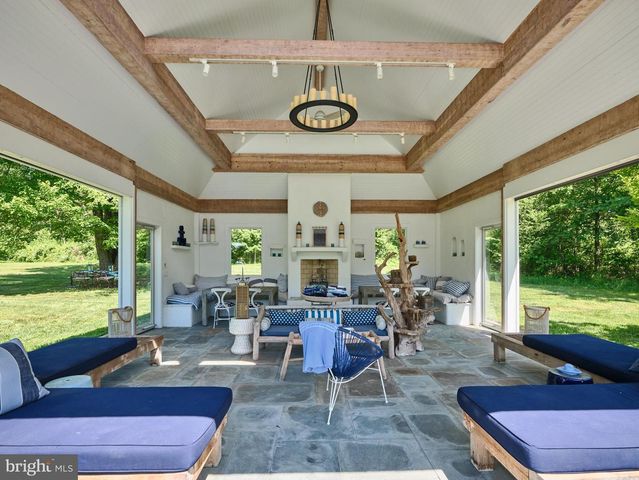 310 DURHAM RD, Ottsville, PA 18942