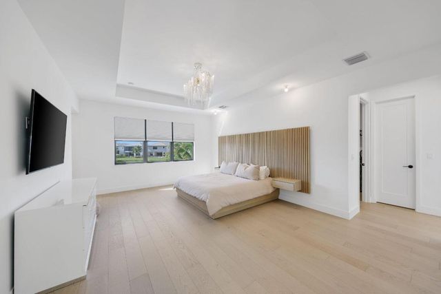 8116 Laurel Falls Drive, Boca Raton, FL 33496