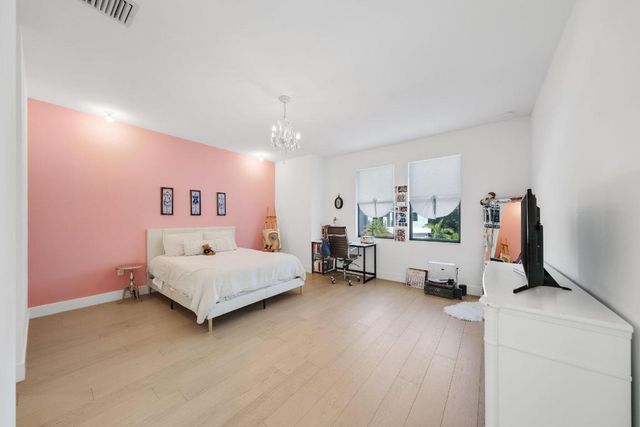 8116 Laurel Falls Drive, Boca Raton, FL 33496