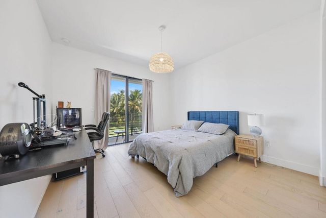 8116 Laurel Falls Drive, Boca Raton, FL 33496