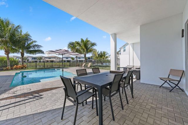 8116 Laurel Falls Drive, Boca Raton, FL 33496