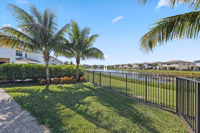 8116 Laurel Falls Drive, Boca Raton, FL 33496