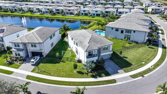 8116 Laurel Falls Drive, Boca Raton, FL 33496