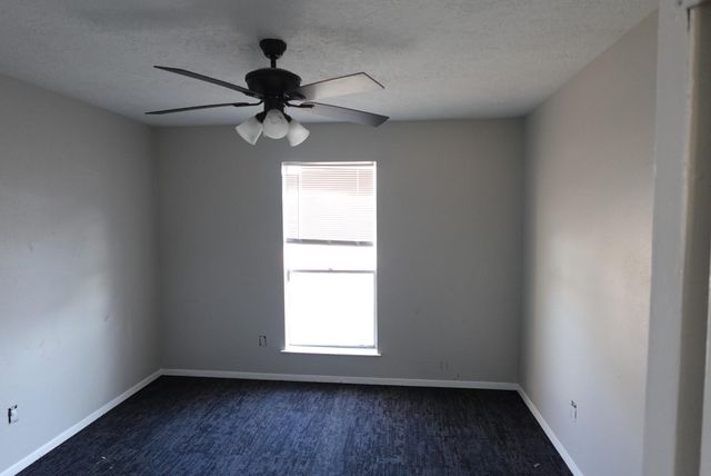 14827 Waterside Drive, Houston, TX 77015