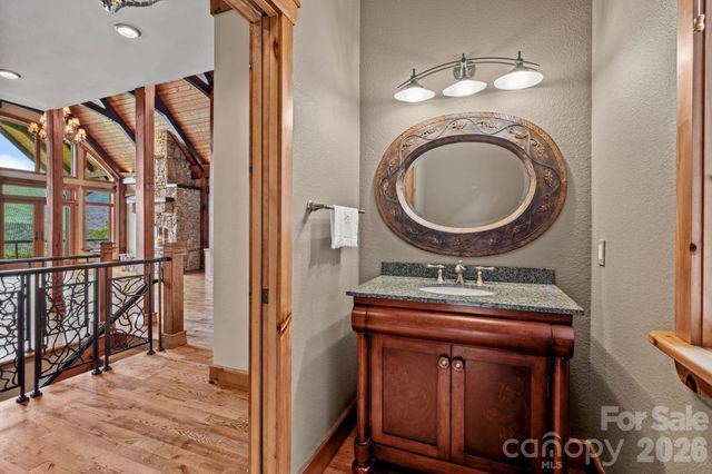 241 Glen Eagle Drive, Waynesville, NC 28786