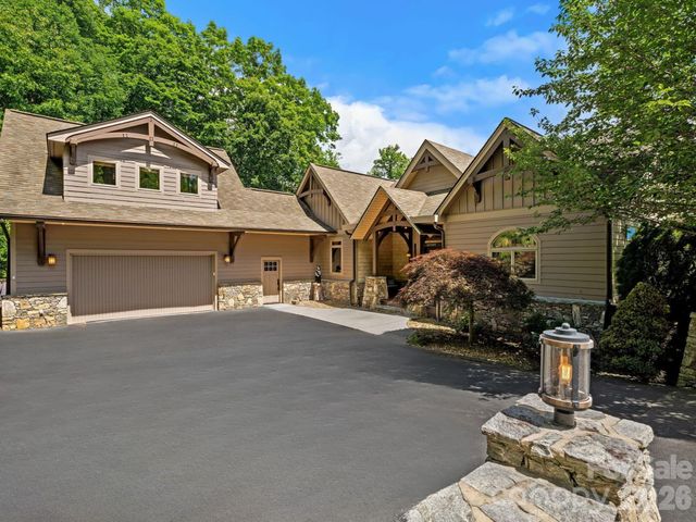241 Glen Eagle Drive, Waynesville, NC 28786