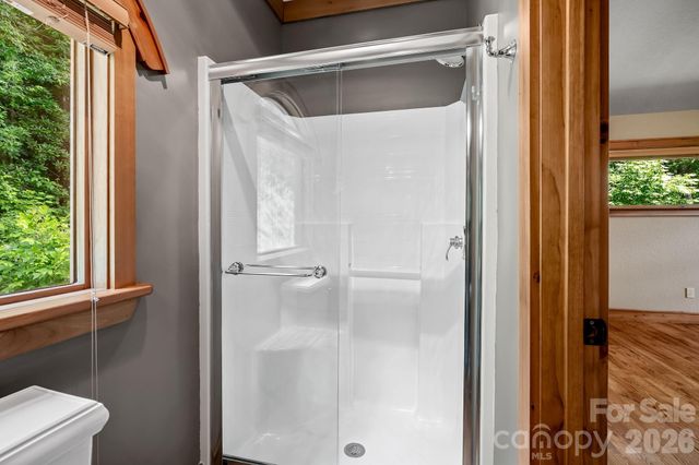 241 Glen Eagle Drive, Waynesville, NC 28786