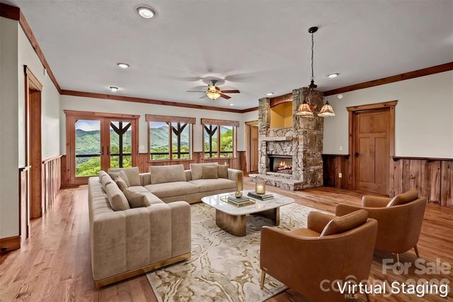 241 Glen Eagle Drive, Waynesville, NC 28786