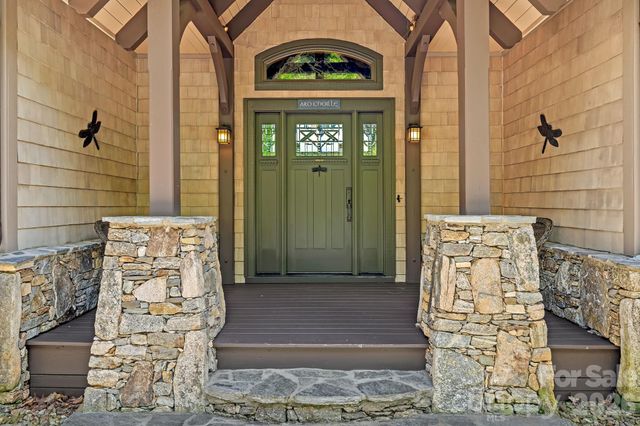 241 Glen Eagle Drive, Waynesville, NC 28786