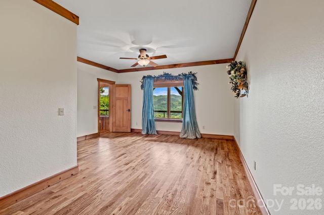 241 Glen Eagle Drive, Waynesville, NC 28786