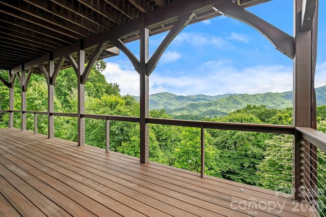 241 Glen Eagle Drive, Waynesville, NC 28786