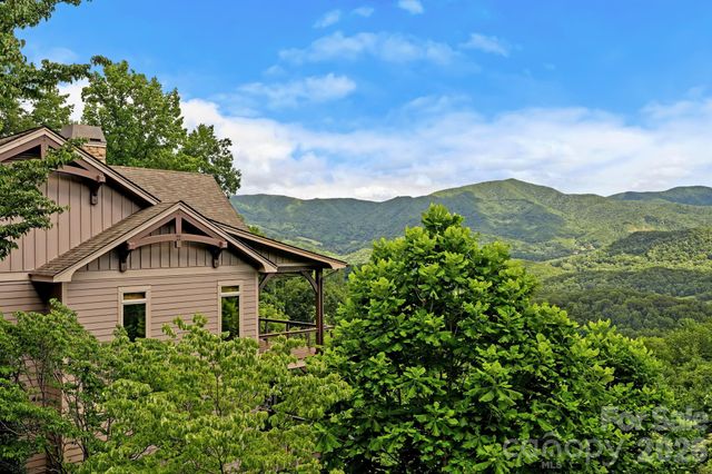 241 Glen Eagle Drive, Waynesville, NC 28786