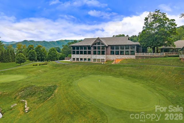 241 Glen Eagle Drive, Waynesville, NC 28786