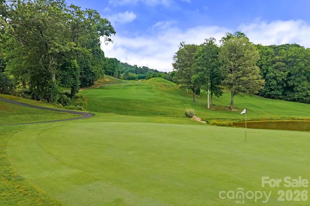 241 Glen Eagle Drive, Waynesville, NC 28786