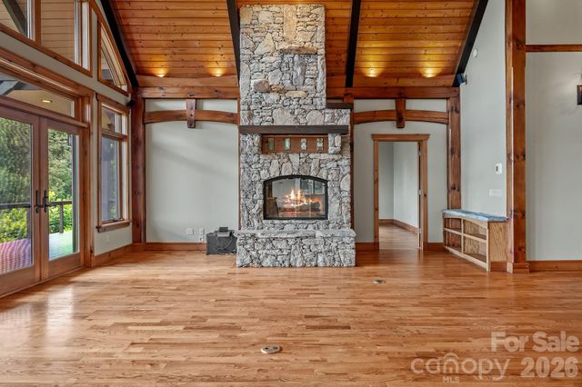 241 Glen Eagle Drive, Waynesville, NC 28786