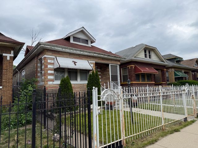 7521 S Aberdeen Street, Chicago, IL 60620