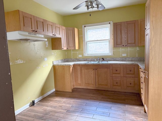 7521 S Aberdeen Street, Chicago, IL 60620