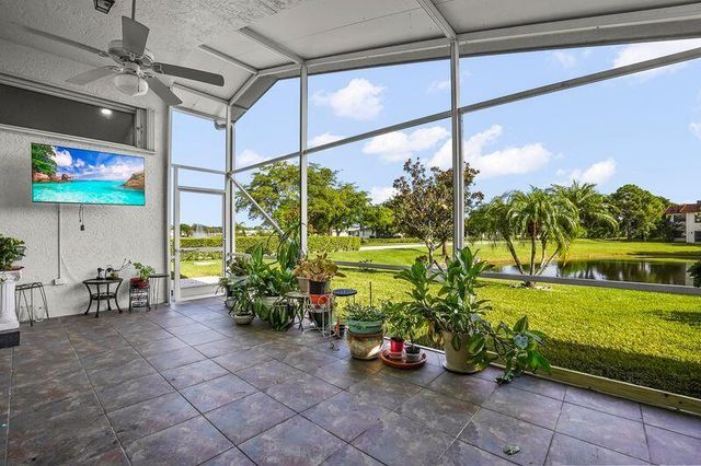 5025 Robino Circle, West Palm Beach, FL 33417