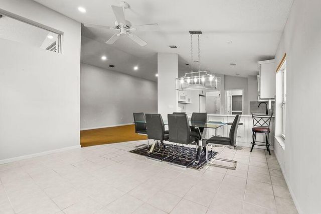 5025 Robino Circle, West Palm Beach, FL 33417