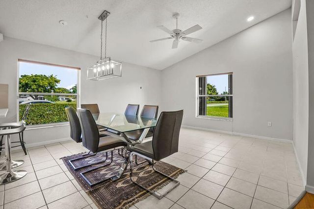 5025 Robino Circle, West Palm Beach, FL 33417