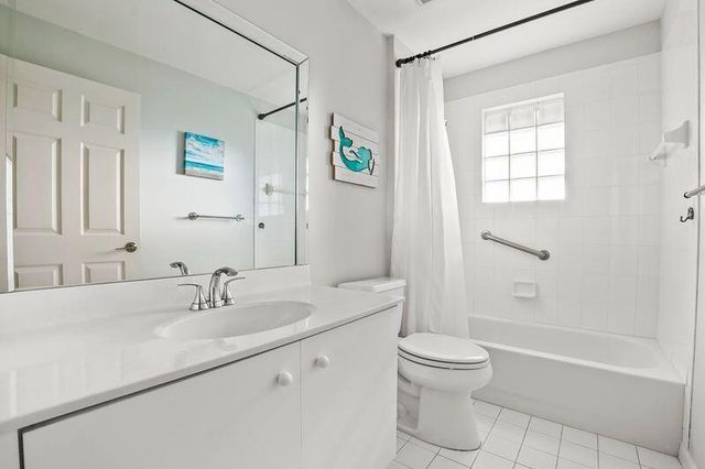 5025 Robino Circle, West Palm Beach, FL 33417