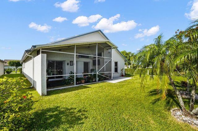 5025 Robino Circle, West Palm Beach, FL 33417