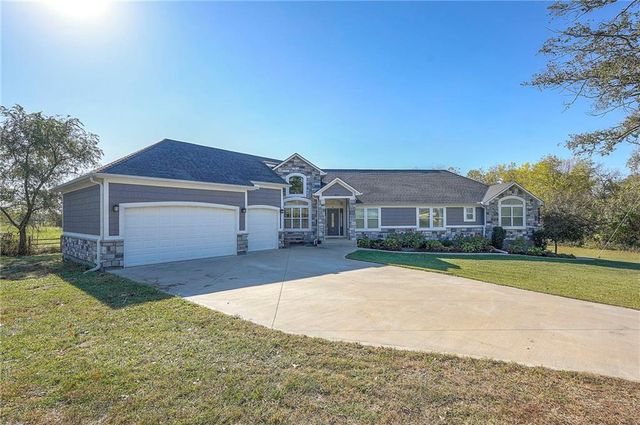 449 N 86th Street, Kansas City, KS 66112