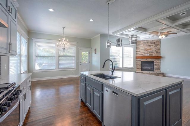 449 N 86th Street, Kansas City, KS 66112