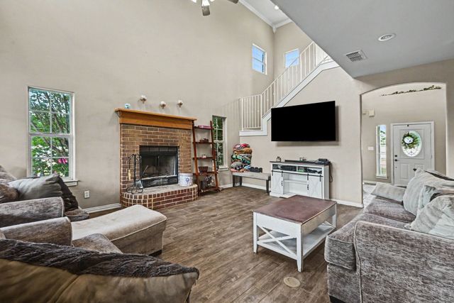 103 Tusk Court, Weatherford, TX 76085