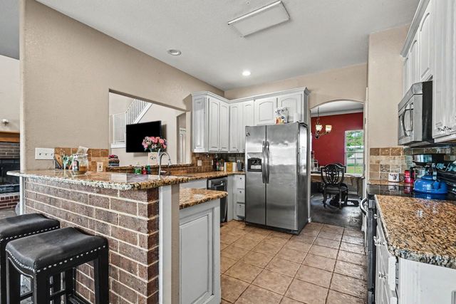 103 Tusk Court, Weatherford, TX 76085