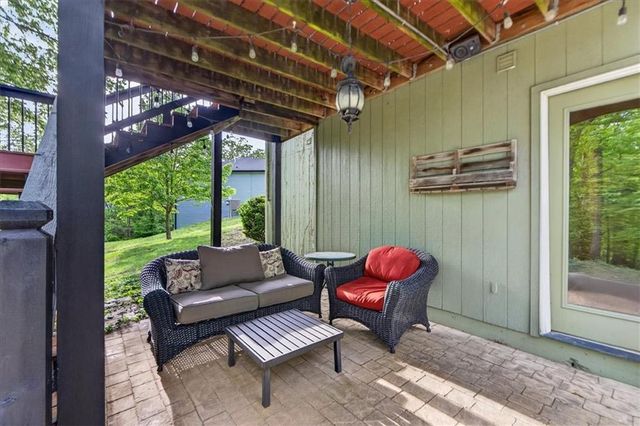 5102 N Belton Court, Riverside, MO 64150