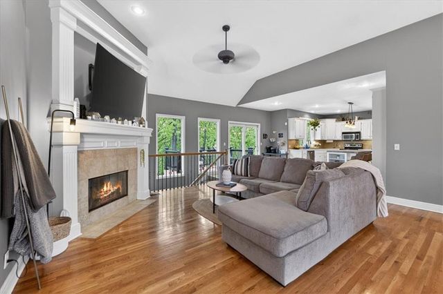 5102 N Belton Court, Riverside, MO 64150