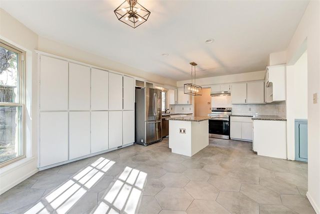3208 Castlerock Road, Oklahoma City, OK 73120