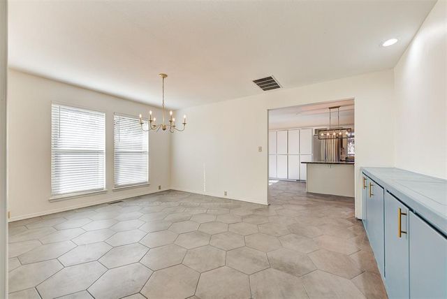 3208 Castlerock Road, Oklahoma City, OK 73120